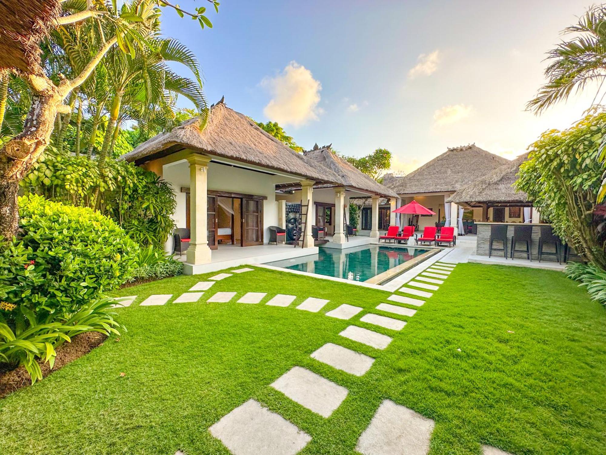Villa Bugis Seminyak Exterior photo