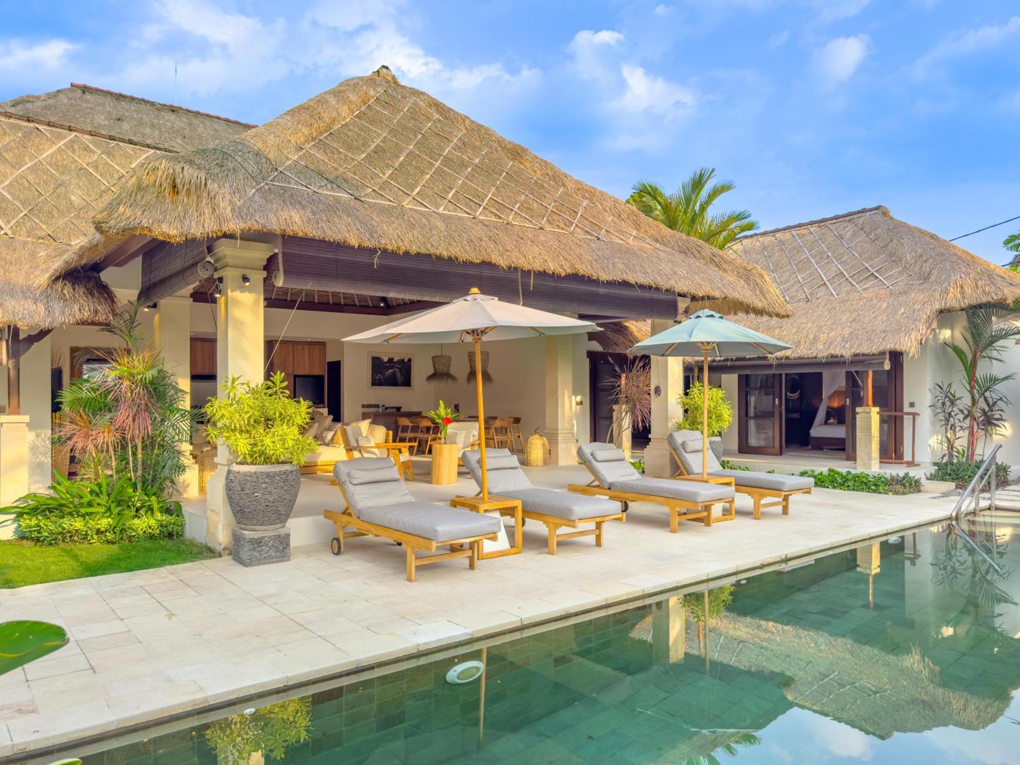 Villa Bugis Seminyak Room photo