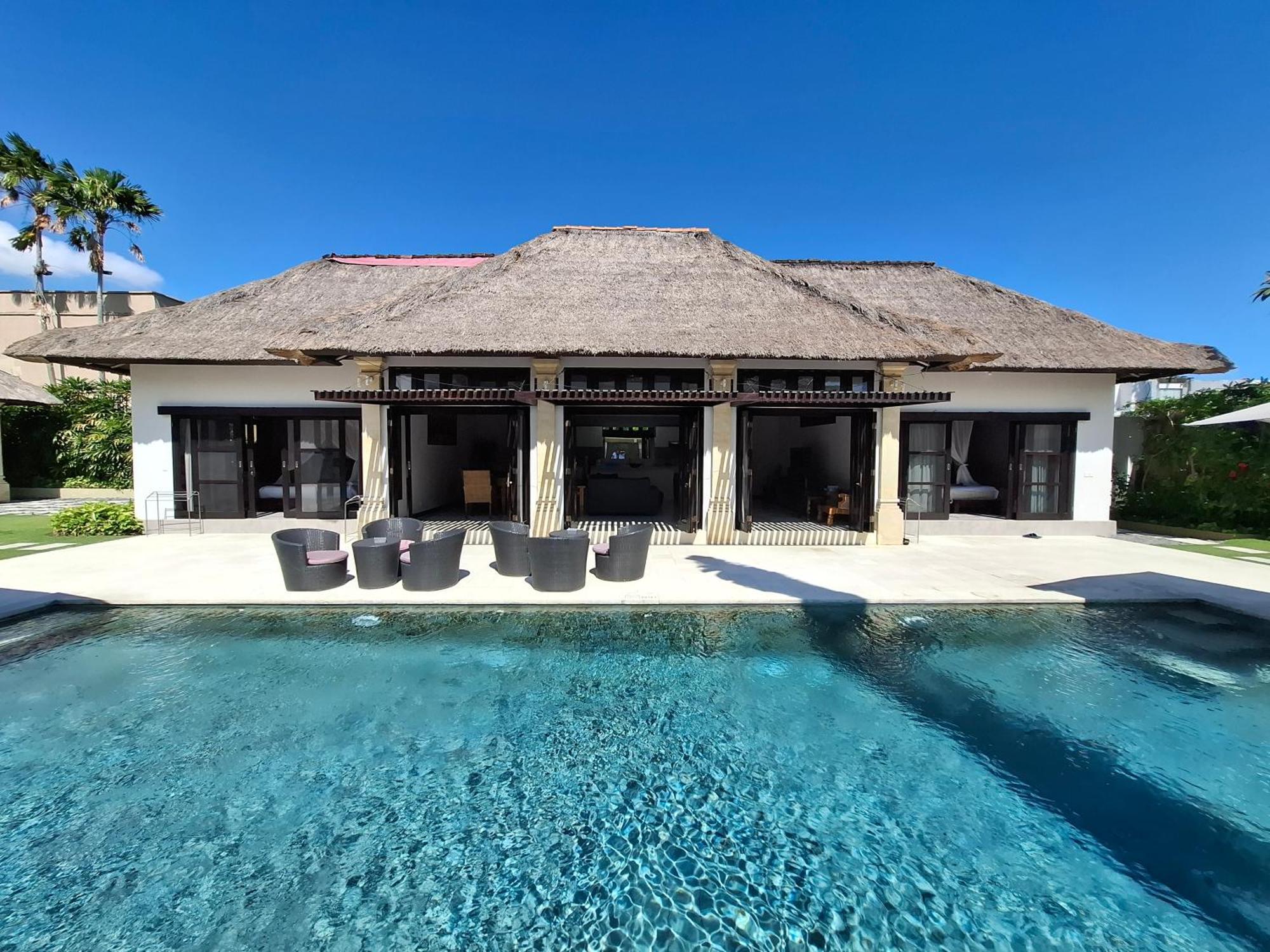 Villa Bugis Seminyak Exterior photo